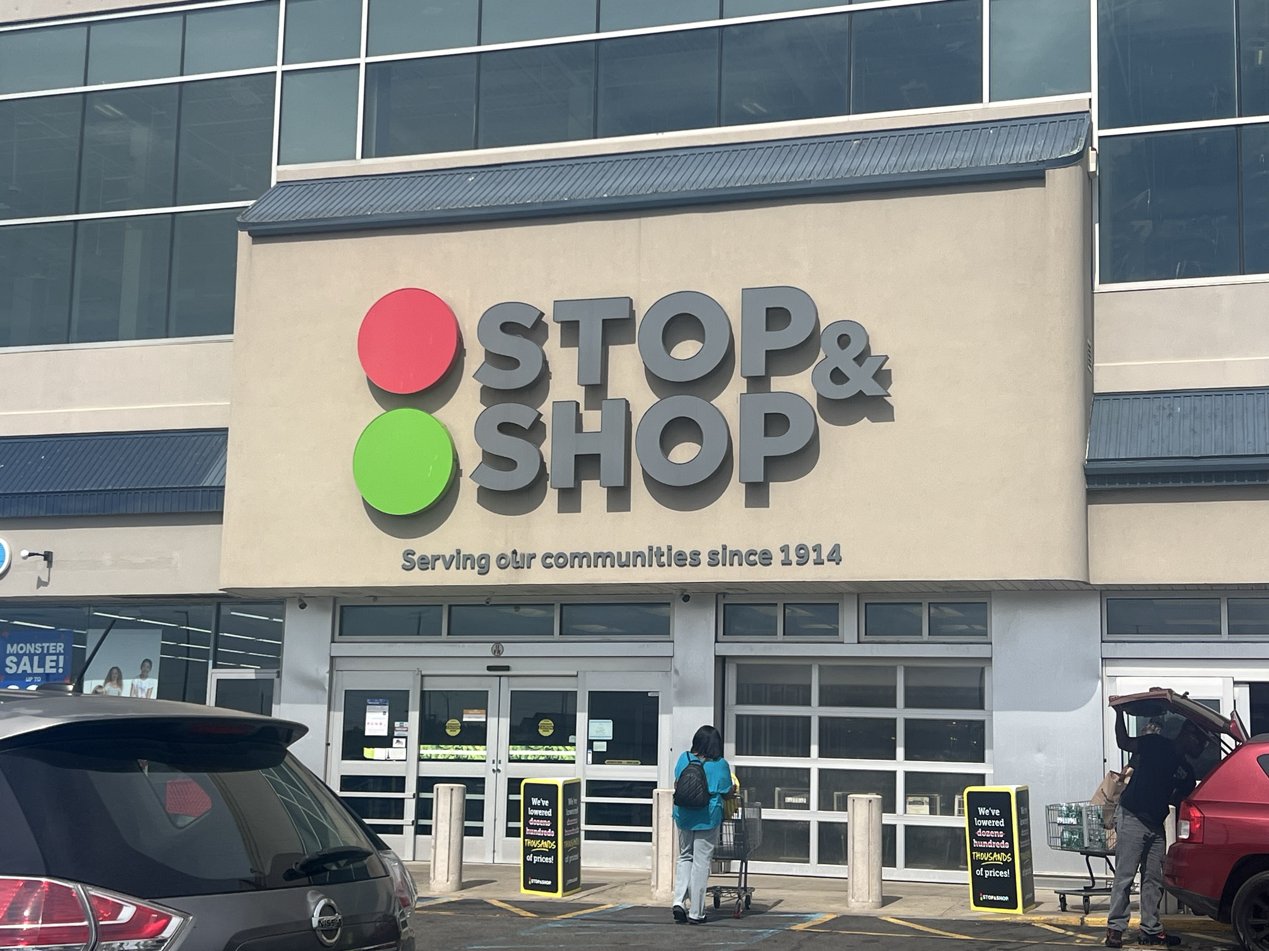 A Stop & Shop market in the area